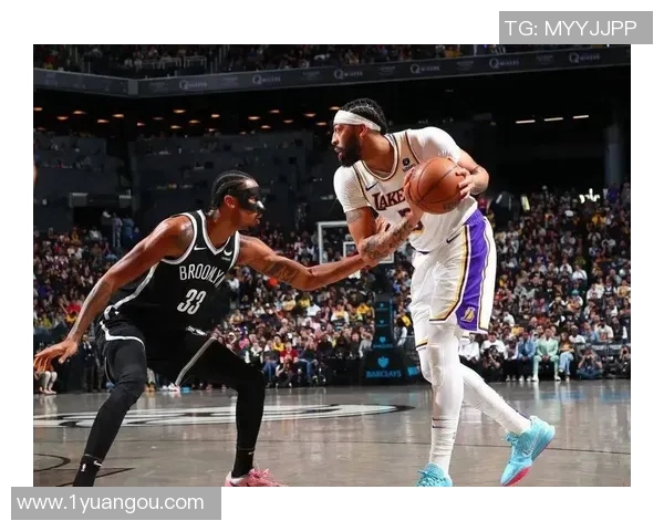 2017年季后赛篮网与湖人激战回顾：经典对决与球星表现分析